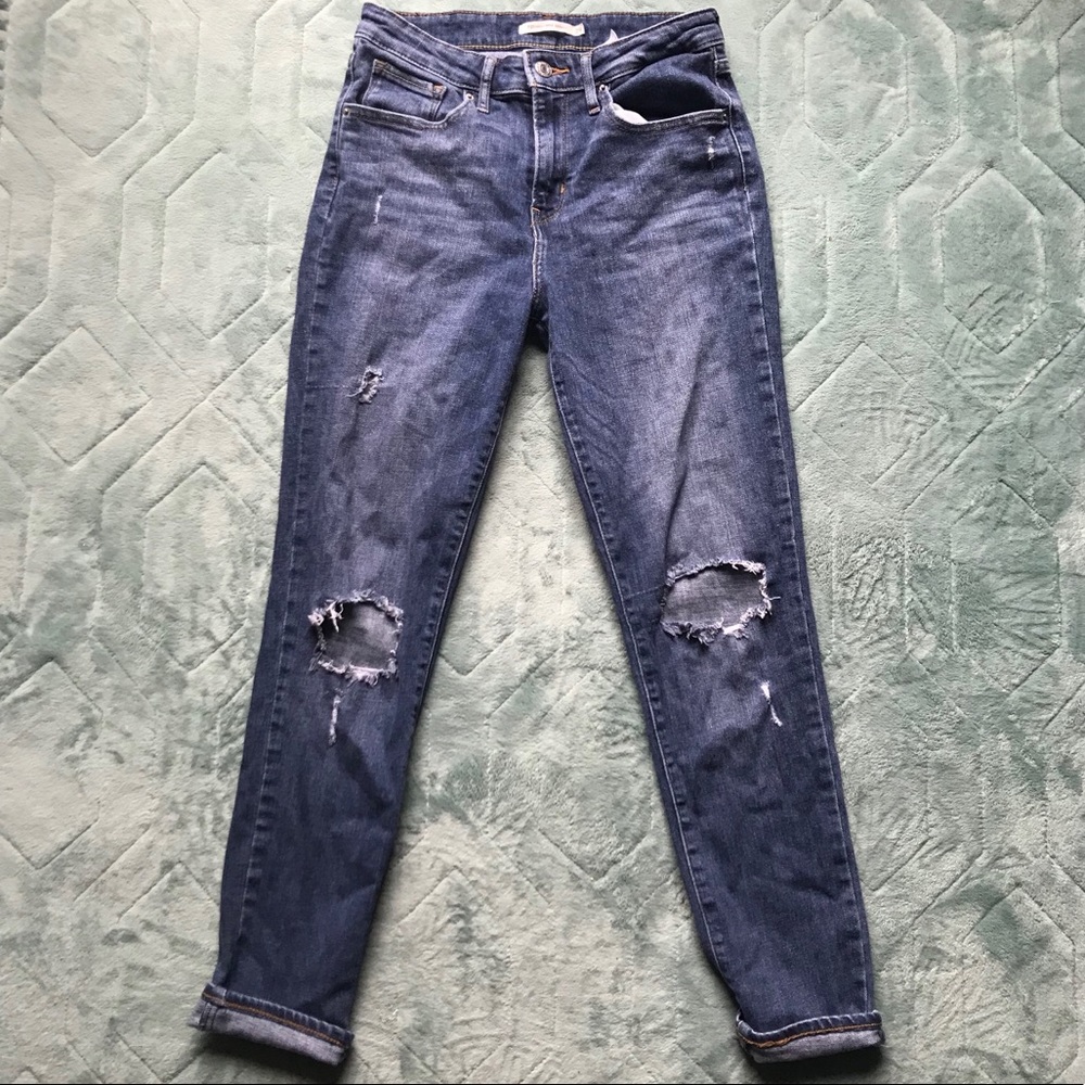 Levi’s 721 High-Rise Skinny Jeans